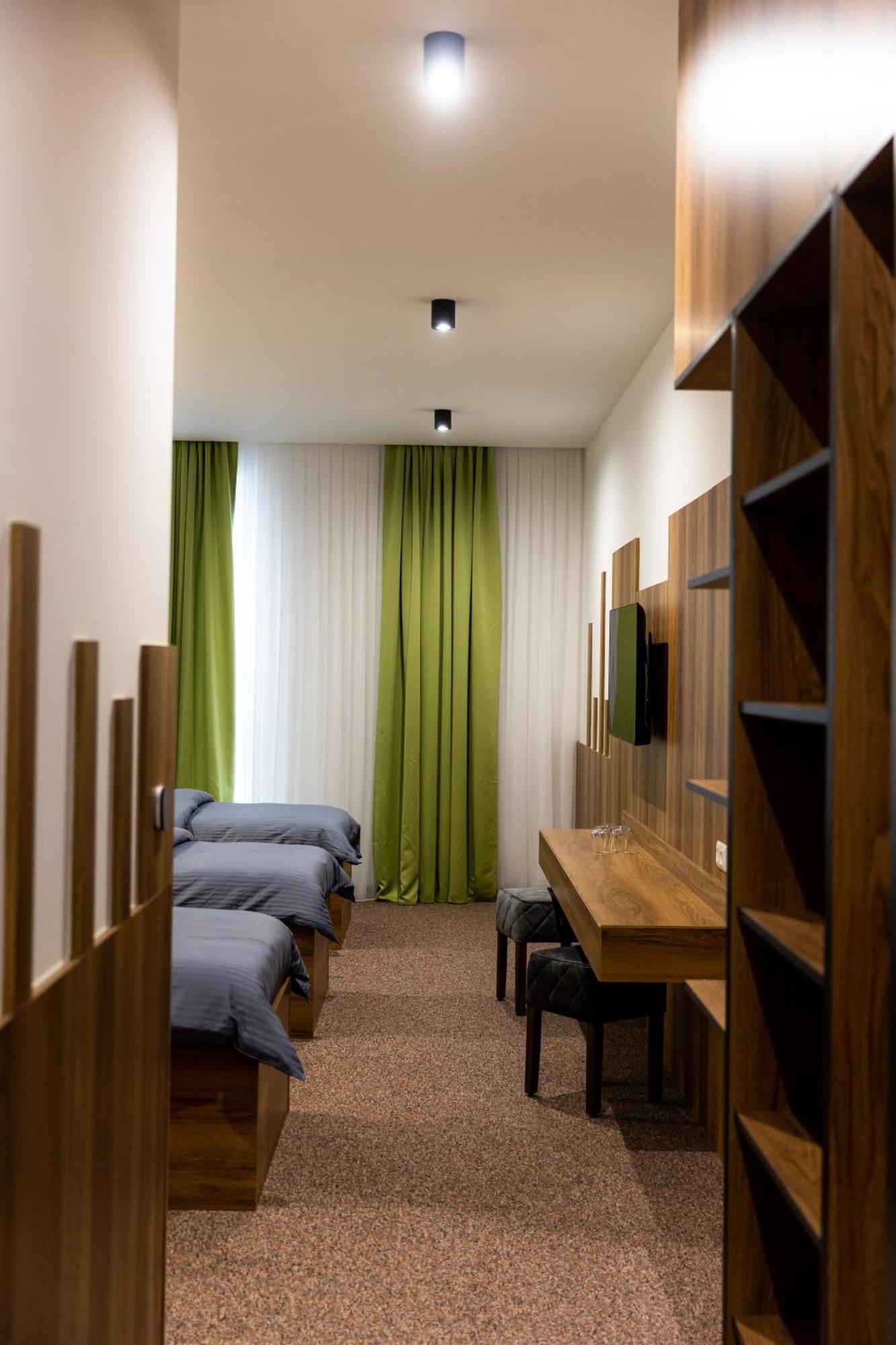 Hostel Tron Травник Экстерьер фото