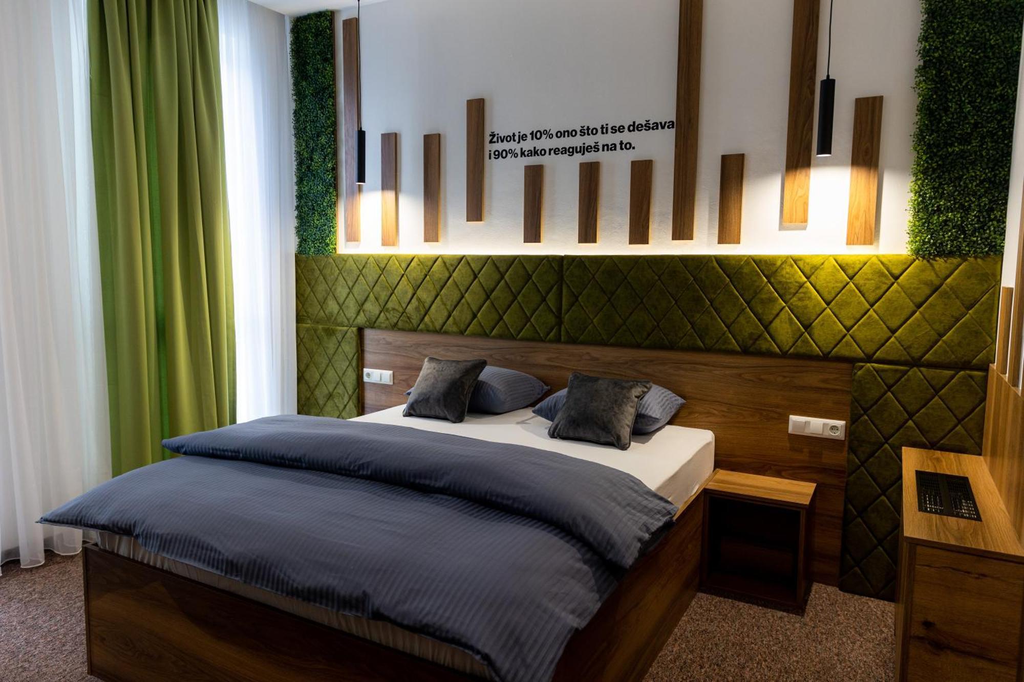 Hostel Tron Травник Экстерьер фото