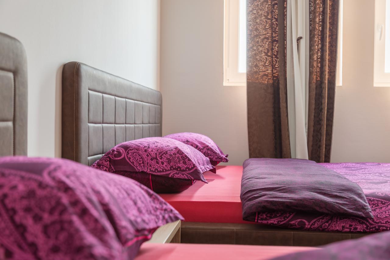 Hostel Tron Травник Экстерьер фото