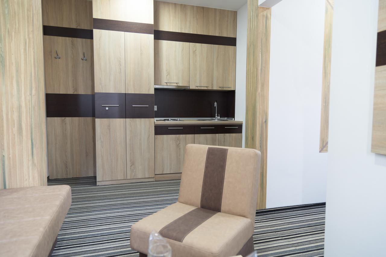 Hostel Tron Травник Экстерьер фото